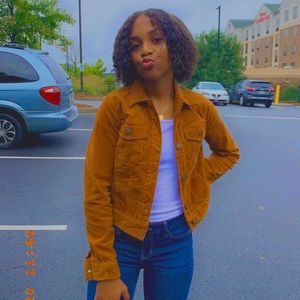 Meet your Posher, Jada